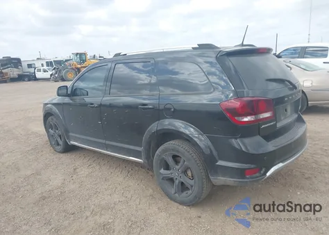 2018 Dodge Journey Crossroad z USA, uszkodzony, nr VIN 3C4PDCGB1JT519624